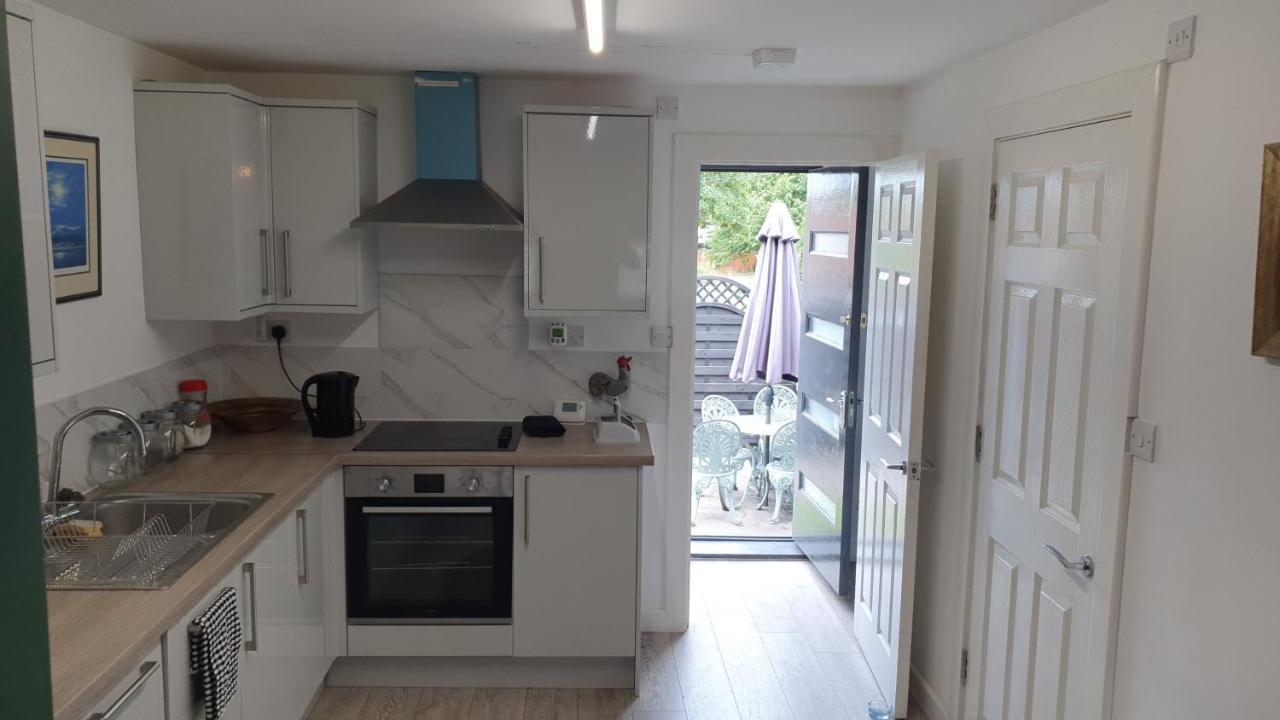 House 1905 - Self Catering Serviced Apartment Tidworth Экстерьер фото