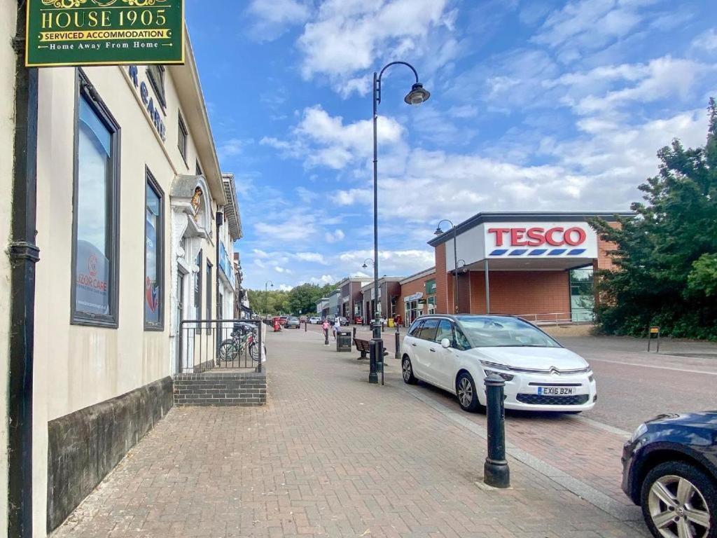 House 1905 - Self Catering Serviced Apartment Tidworth Экстерьер фото