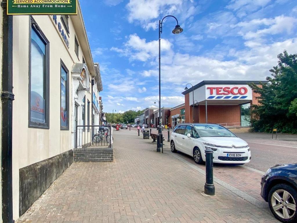House 1905 - Self Catering Serviced Apartment Tidworth Экстерьер фото